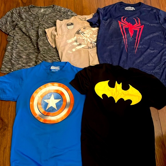 Other - 5 Assorted T-shirts